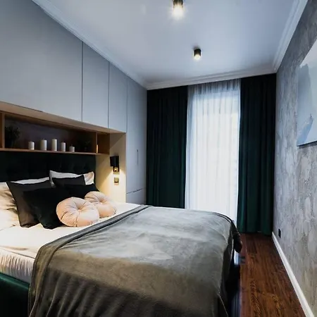 Big Modern Apartment - Old Town - 3 Rooms-9 People